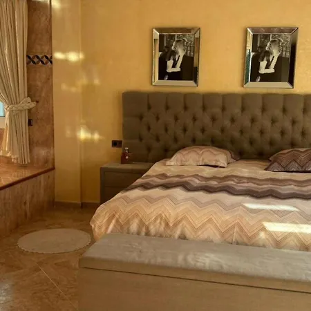 Costacabana - Lorena فيلة يوريت دي مار