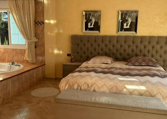 Costacabana - Lorena فيلة يوريت دي مار