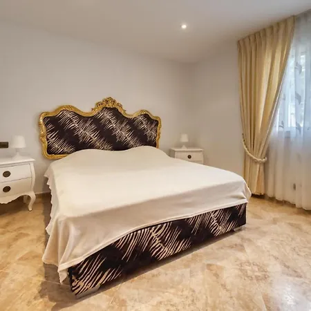 Villa Costacabana - Lorena *